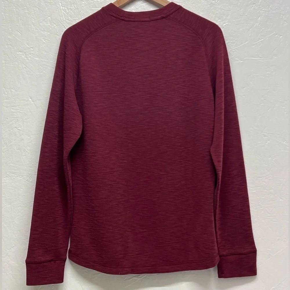 BANANA Republic Men's Double Knit Long Sleeve Crewneck Shirt - Burgandy - S